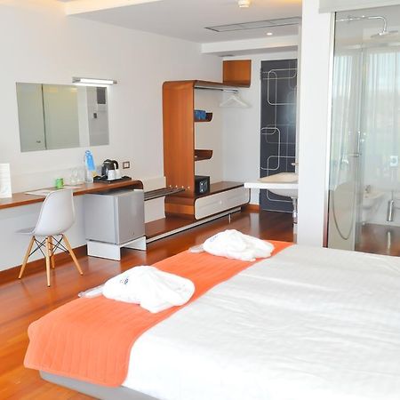 Buca Beach Resort Messíni 외부 사진