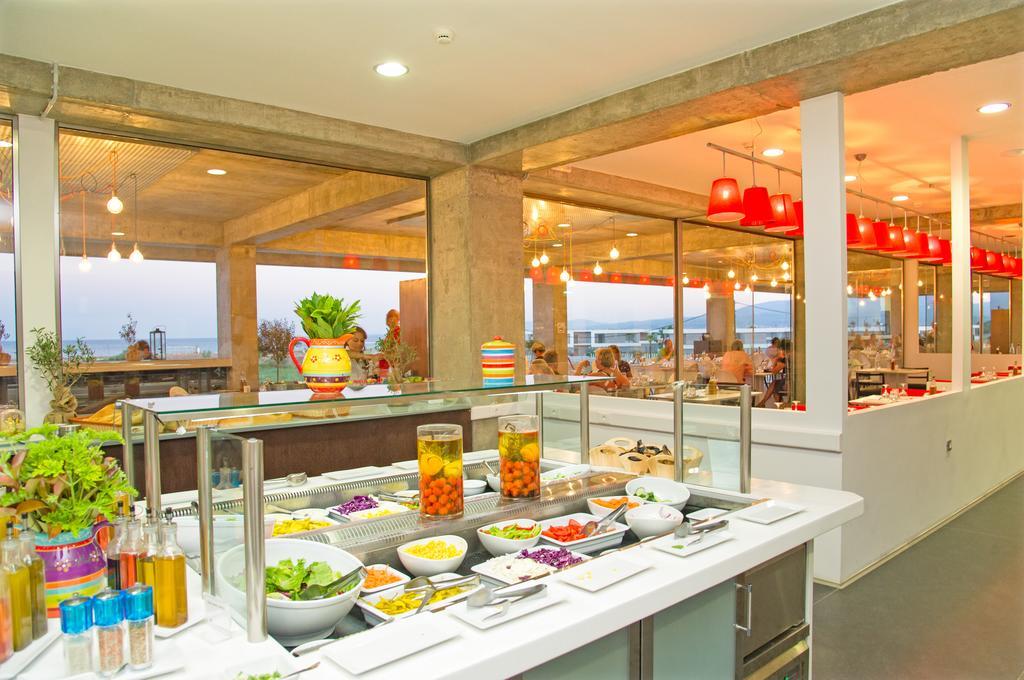 Buca Beach Resort Messíni 외부 사진