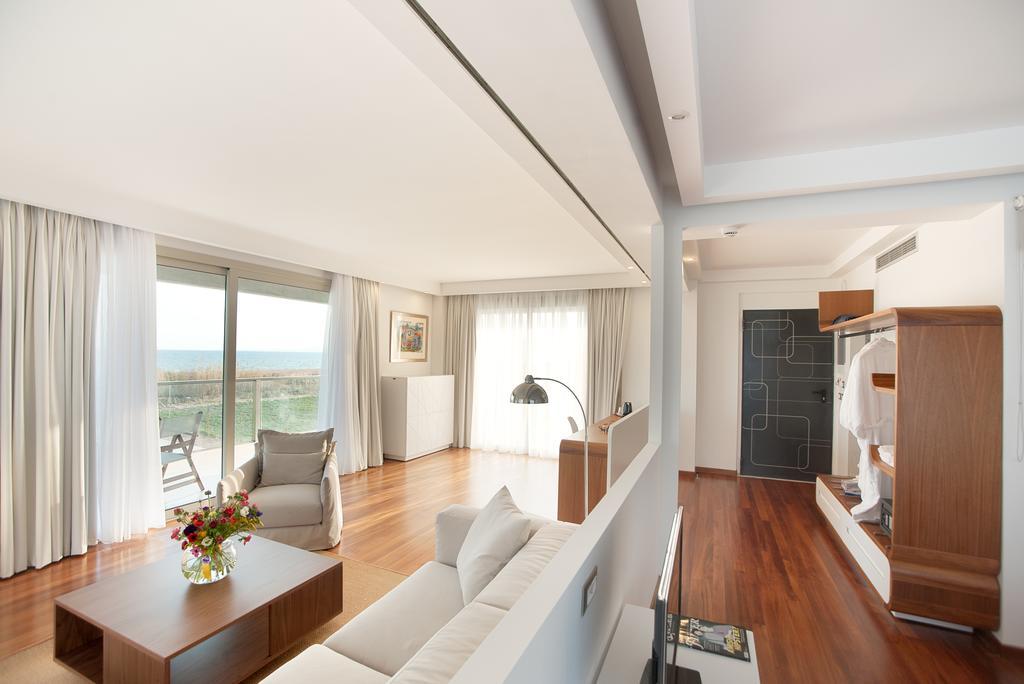 Buca Beach Resort Messíni 객실 사진